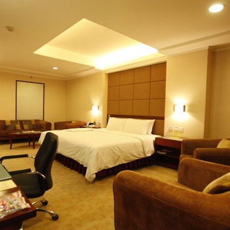 Days Hotel Changchun Zhuozhan Εξωτερικό φωτογραφία